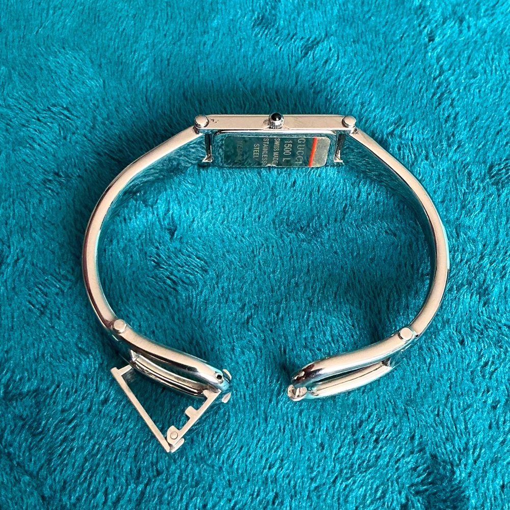GUCCI bangle watch🔥SO NICE🔥 - Picture 4 of 14